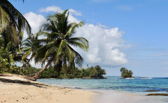 Playa Caracol - Playa de Panamá soleada